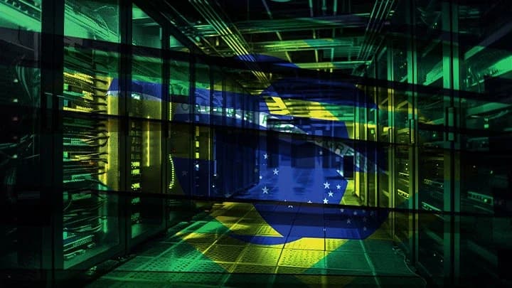 ANPD Marco Civil da Internet, regulamentação das plataformas pela ANPD: Corredor de data center com racks de servidores em tons verde e amarelo, com bandeira do