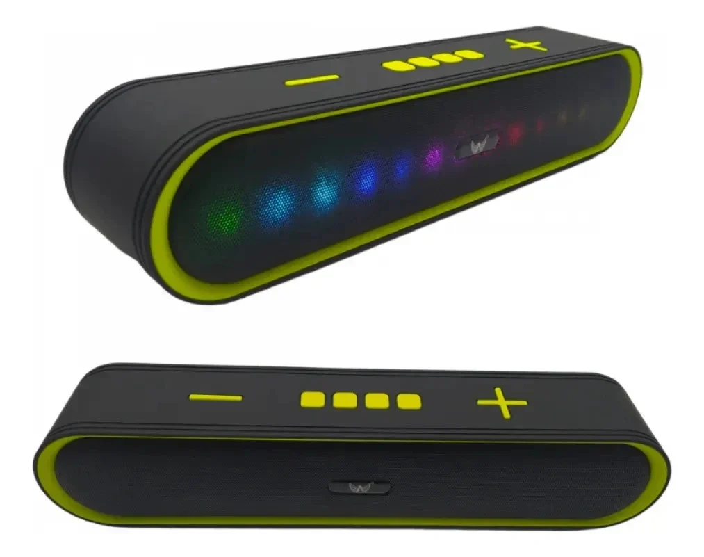 Soundbar preta Tomate de frente com controle remoto apoiado em primeiro plano, em fundo branco.