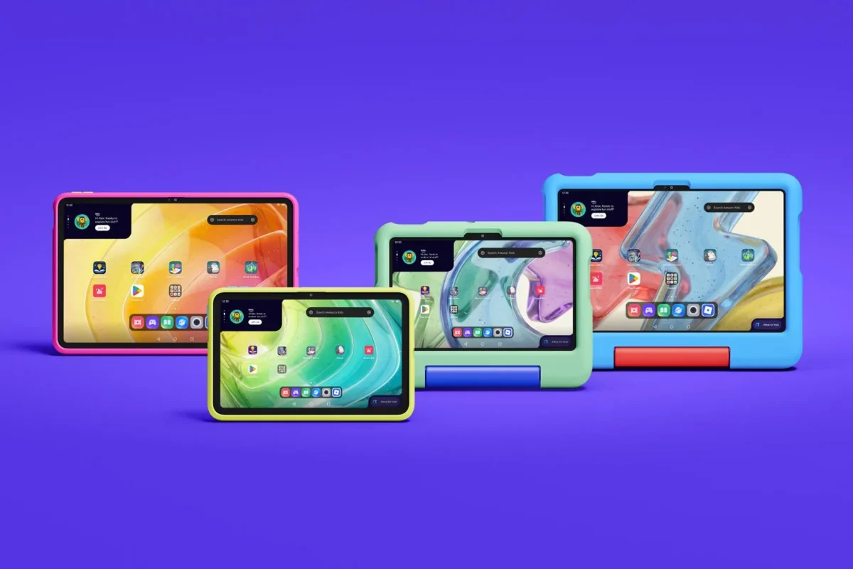Amazon Fire Tablet: Quatro tablets em cores vivas (rosa, verde-limão, verde-menta e azul) de frente, sobre fundo roxo, com capas de silicone e telas coloridas.