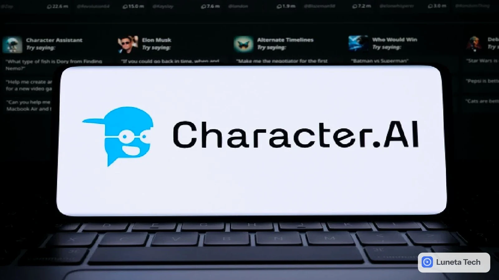 Character.AI Character.AI, plataforma de personagens de inteligência artificial: Celular com a logo Character.AI na tela, apoiado sobre teclado de notebook que