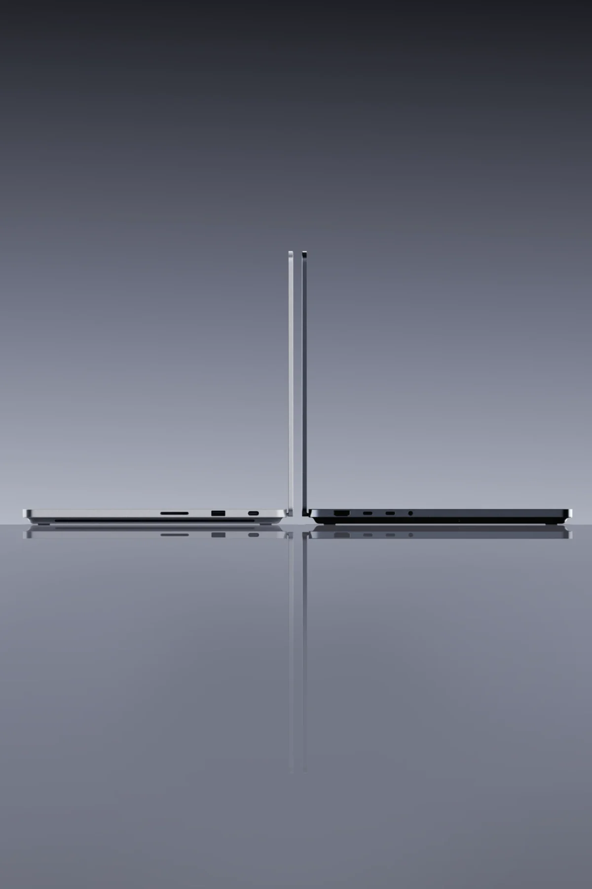 Microsoft Surface Laptop Ultra: Dois notebooks, um prata e um escuro, vistos de lado e abertos em 90 graus, com portas laterais e reflexo em superfície cinza