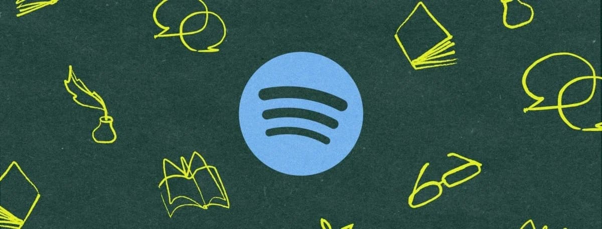 Spotify Audiobooks: Logo azul do Spotify ao centro sobre fundo verde-escuro com desenhos amarelos de livros, óculos e balões de fala